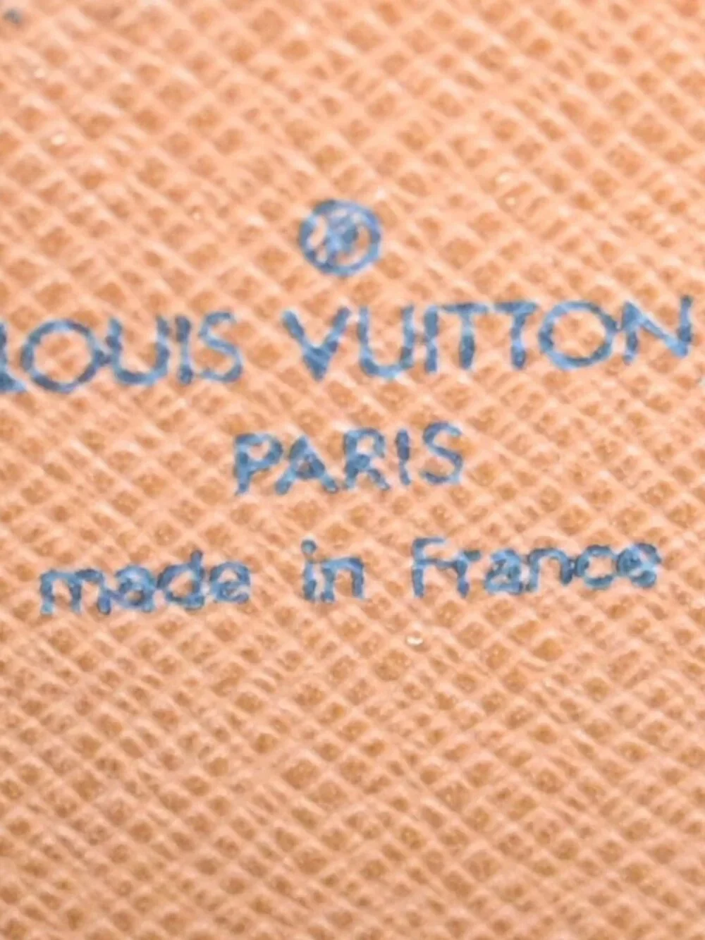 OUIS VUITTON MONOGRAM PORTE DOCUMENTS BANDOULIERE